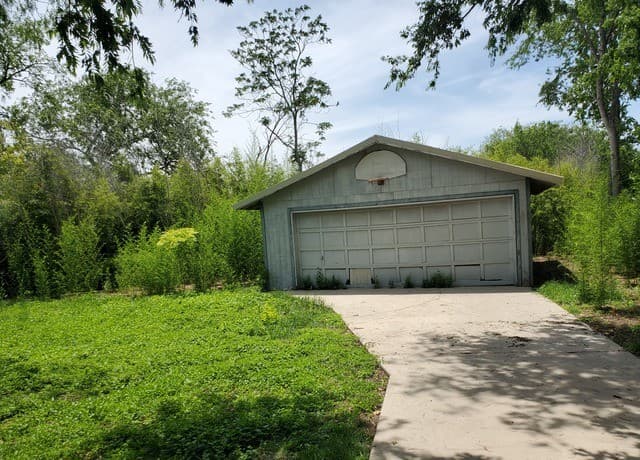 Home for sale at 171 Melliff Dr in San Antonio, TX — photo 5