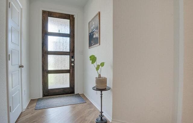 Home for sale at 108 Mallorys Way in Castroville, TX — photo 5