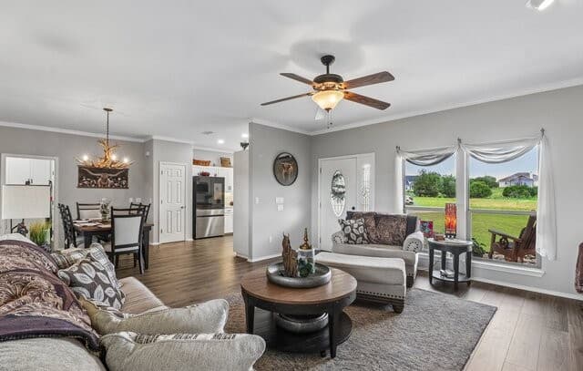 Home for sale at 308 Wood View Cir in Bandera, TX — photo 3