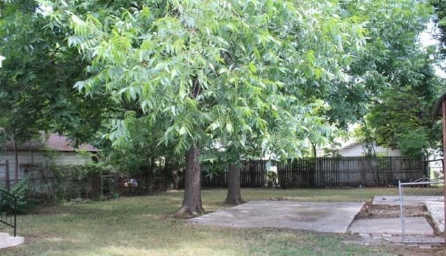 Home for sale at 614 Harriman Pl in San Antonio, TX — photo 4