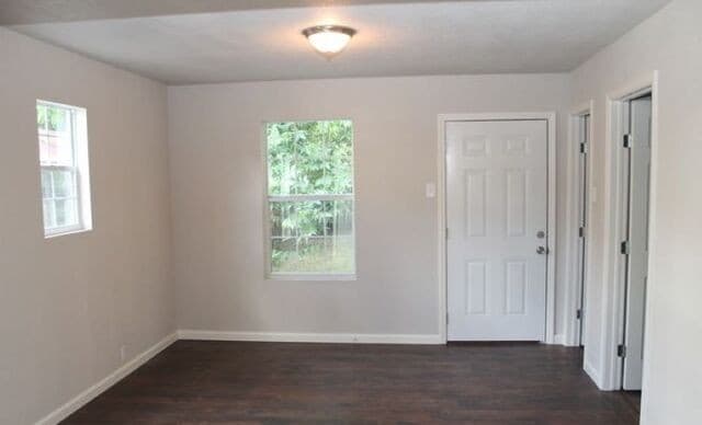 Home for sale at 614 Harriman Pl in San Antonio, TX — photo 5