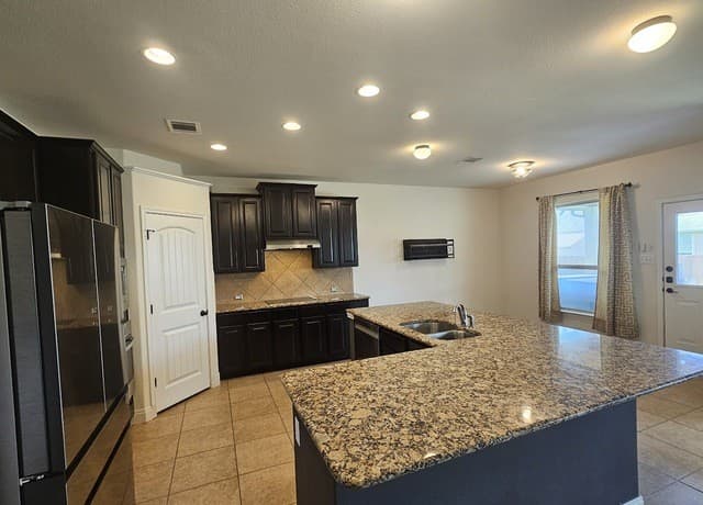 Home for sale at 632 Perugia in Cibolo, TX — photo 2