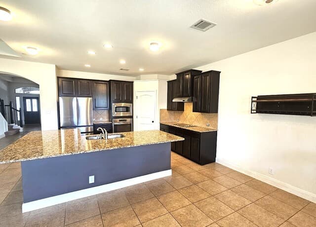 Home for sale at 632 Perugia in Cibolo, TX — photo 5