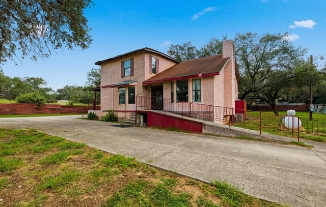 Home for sale at 7918 W Fm 476 in Poteet, TX — photo 1