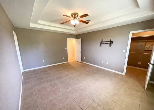 Home for sale at 1014 Avenue I in Poteet, TX — photo 5
