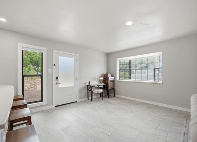 2-bedroom rental at 515 Oak Park Dr Unit 515 in Boerne, TX — photo 5