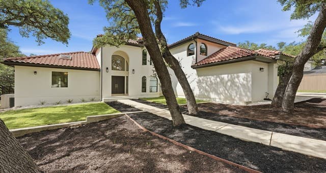Home for sale at 8711 Deer Leap in Boerne, TX — photo 3