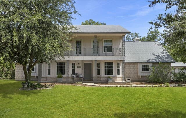5-bedroom home for sale at 6516 Adair Dr in Leon Valley TX