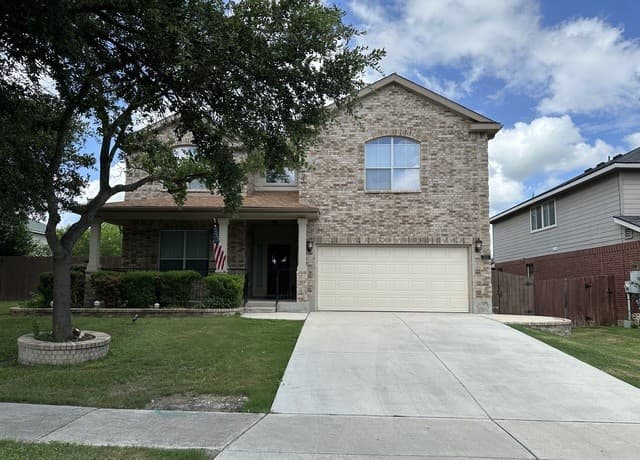 Home for sale at 241 Eagle Flight in Cibolo, TX — photo 2