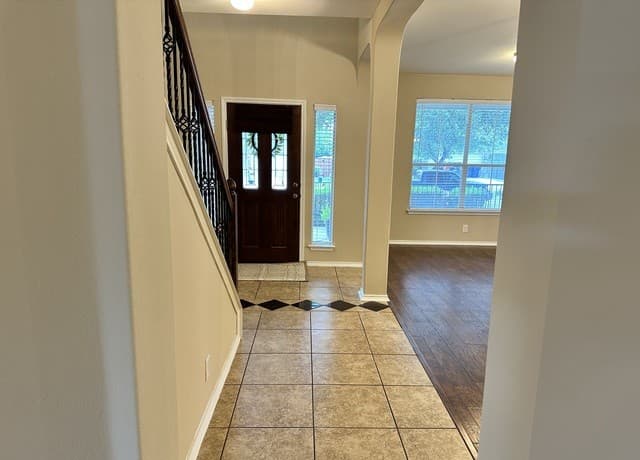 Home for sale at 241 Eagle Flight in Cibolo, TX — photo 4