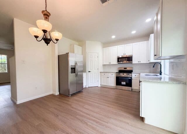 Home for sale at 216 Lieck Cv in Cibolo, TX — photo 2