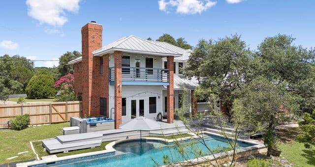 Home for sale at 14806 Circle J Trl in Helotes, TX — photo 3