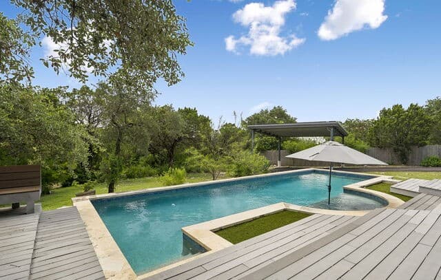 Home for sale at 14806 Circle J Trl in Helotes, TX — photo 4