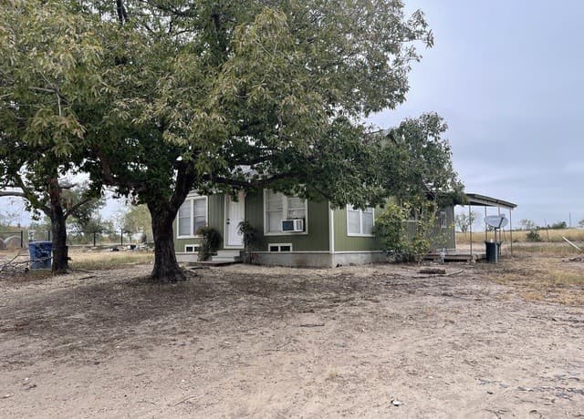 Home for sale at 4235 Mickey Rd in San Antonio, TX — photo 3