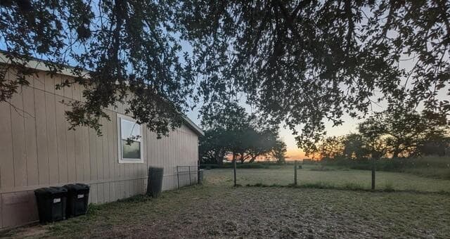 Home for sale at 550 Avery Cir in Poteet, TX — photo 3