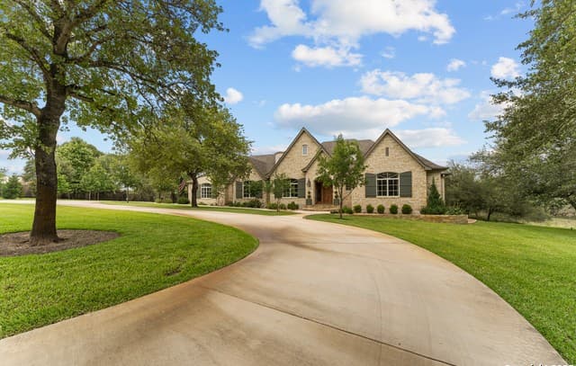 Home for sale at 149 Bridgewater in La Vernia, TX — photo 4
