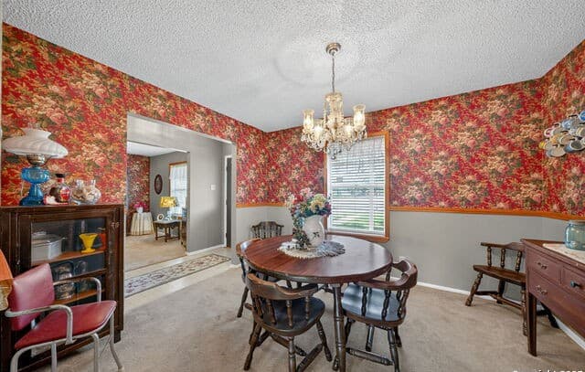 Home for sale at 82 Pulliam Dr in Pleasanton, TX — photo 5