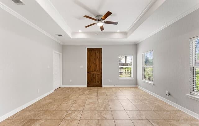 Home for sale at 1204 Valencia in San Antonio, TX — photo 4