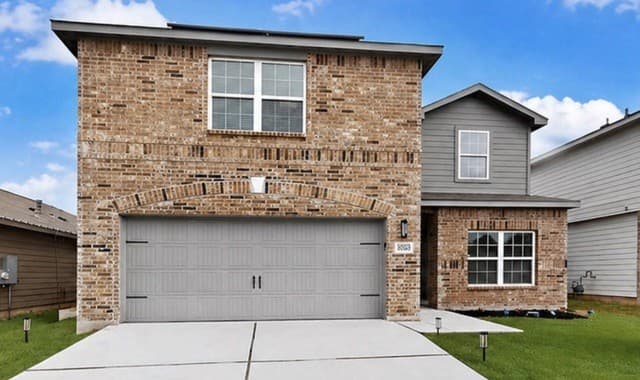 5-bedroom rental at 15022 Harbor Lndg in Von Ormy, TX — photo 2