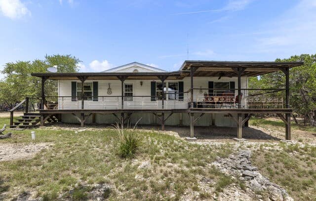 Home for sale at 1522 Forest Trail Dr in Bandera, TX — photo 2