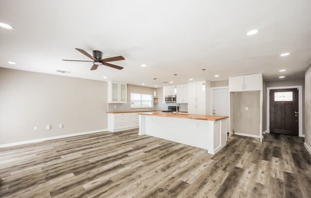 Home for sale at 7030 Settlers Rdg in Leon Valley, TX — photo 4