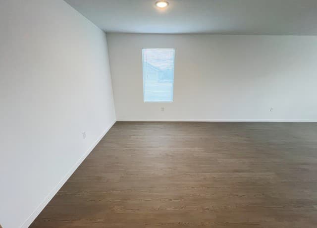 4-bedroom rental at 4606 Legacy Trl in Von Ormy, TX — photo 4