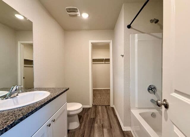 3-bedroom rental at 5114 Y Bar Summit in Converse, TX — photo 5
