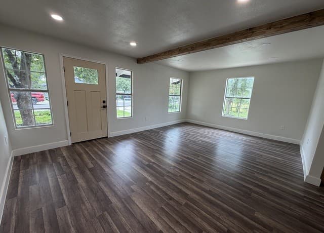 Home for sale at 236 Brenner St in San Antonio, TX — photo 2