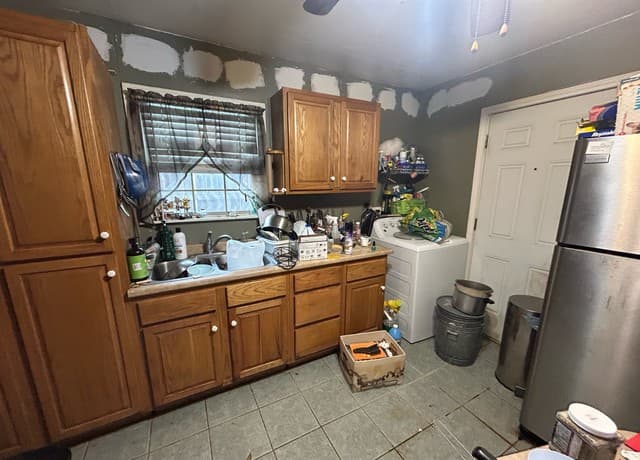 Home for sale at 327 Hermitage in San Antonio, TX — photo 5