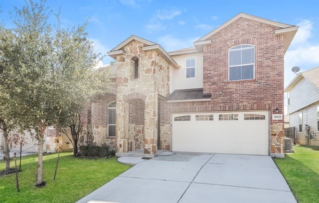 5-bedroom home for sale at 10918 Mustang Oak Dr in San Antonio TX
