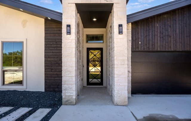 Home for sale at 1164 Winding Creek Trl in Spring Branch, TX — photo 2
