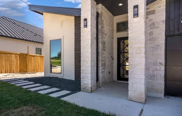 Home for sale at 1164 Winding Creek Trl in Spring Branch, TX — photo 3