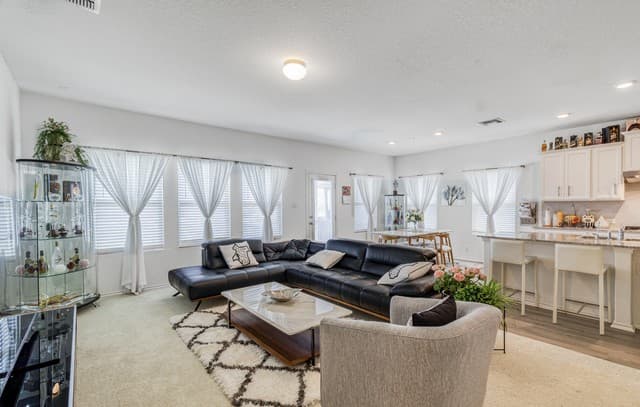 Home for sale at 12442 Vista Rim in San Antonio, TX — photo 4