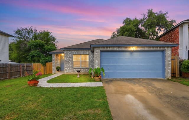3-bedroom home for sale at 4827 Joshua Pt in San Antonio TX