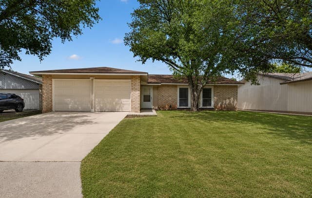 Home for sale at 5726 Timber Bnd in San Antonio, TX — photo 1