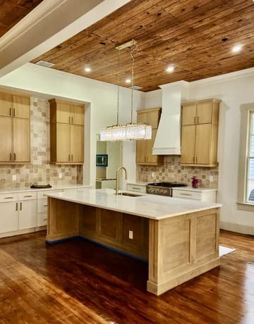 Home for sale at 824 N Pine St in San Antonio, TX — photo 3