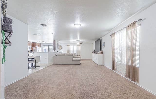 Home for sale at 7419 Monets Gdn in San Antonio, TX — photo 4