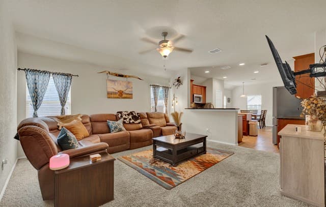 Home for sale at 3132 Muntjac in Schertz, TX — photo 5