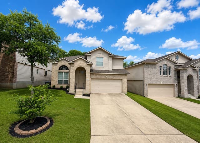 3-bedroom home for sale at 10011 Collenback Run in San Antonio TX