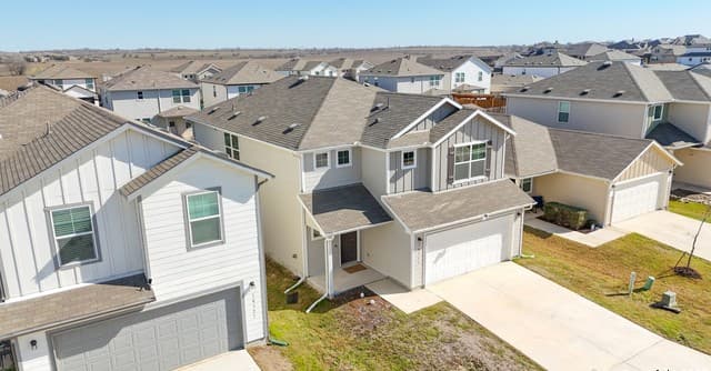 3-bedroom rental at 10331 Big Four in Converse, TX — photo 3