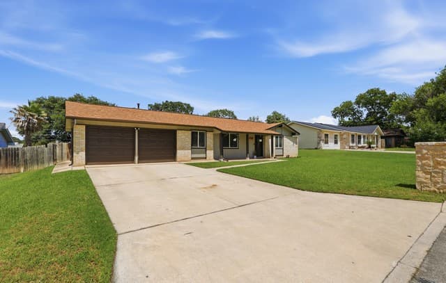 Home for sale at 12902 Lone Shadow Trail in Live Oak, TX — photo 1