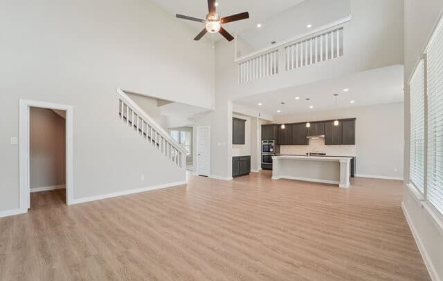 Home for sale at 321 Firewheel Loop in Floresville, TX — photo 3