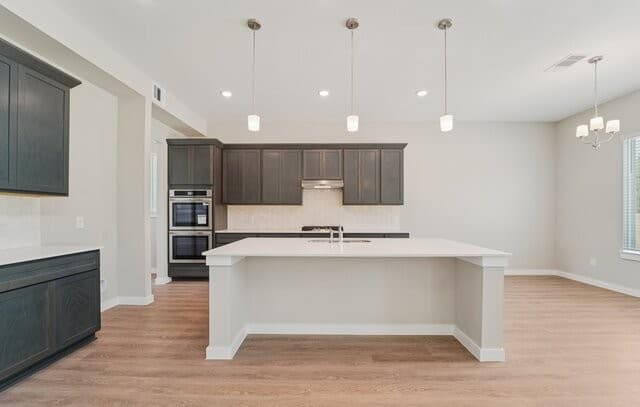 Home for sale at 321 Firewheel Loop in Floresville, TX — photo 5
