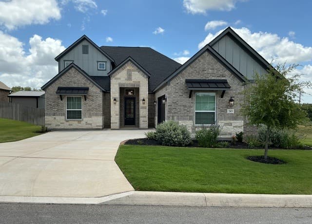 4-bedroom rental at 243 Wisteria View in Castroville TX