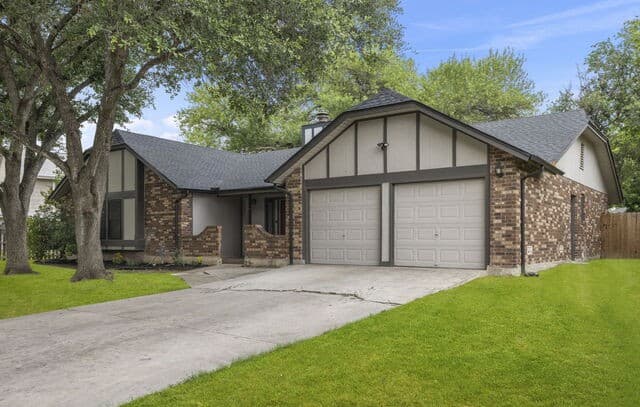 Home for sale at 7422 Preston Trl in San Antonio, TX — photo 3
