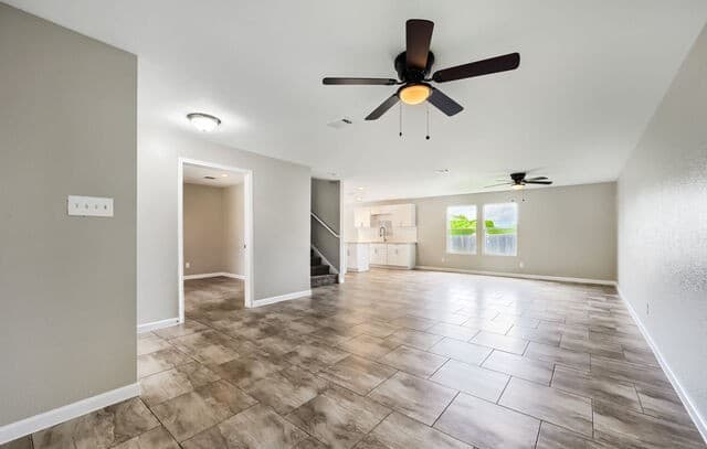 Home for sale at 117 Gatewood Clf in Cibolo, TX — photo 3