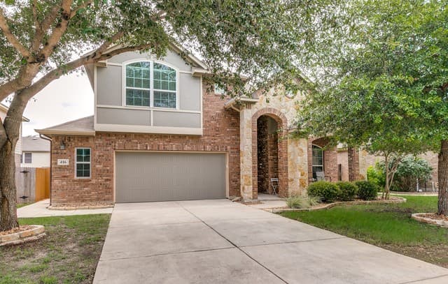 Home for sale at 416 Trotti Cv in Cibolo, TX — photo 2