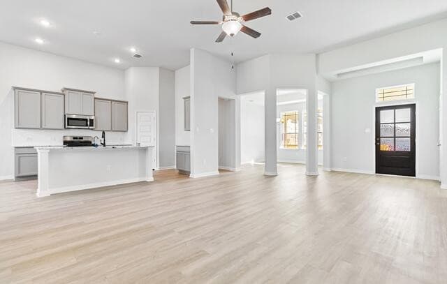 Home for sale at 174 Firewheel Loop in Floresville, TX — photo 3