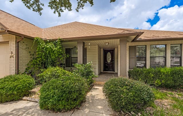 Home for sale at 1919 Rialto Way in San Antonio, TX — photo 3