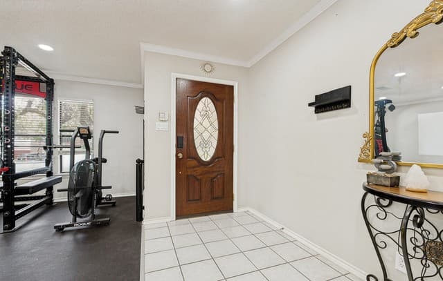 Home for sale at 1919 Rialto Way in San Antonio, TX — photo 5